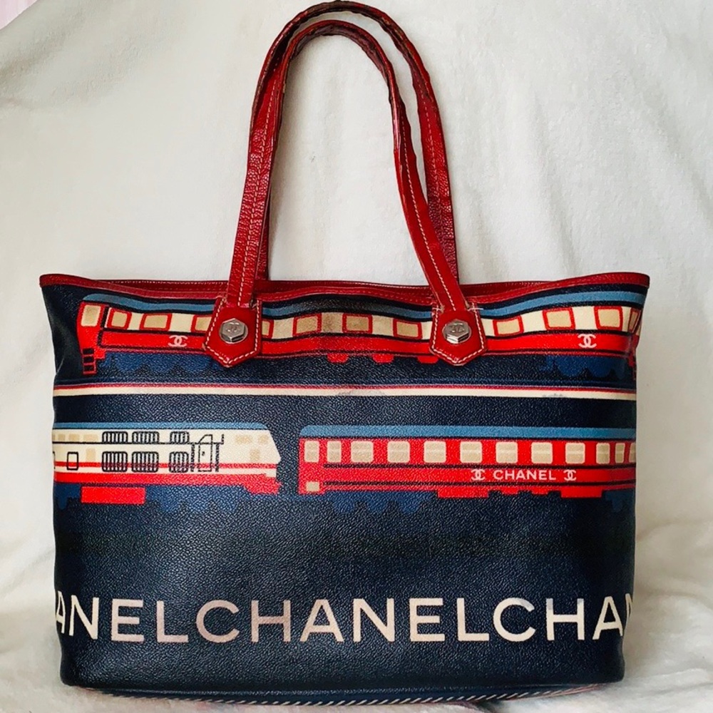 CHANEL Central Station Abstract CC Logo Jumbo Tote